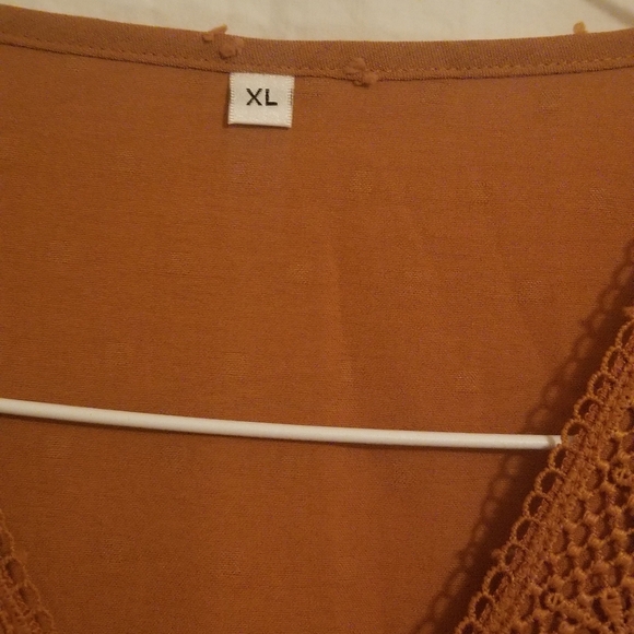 Top - Picture 2 of 5